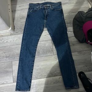 vintage straight leg levi’s! 🪩